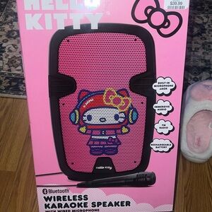 Hello Kitty Wireless Karaoke Speaker